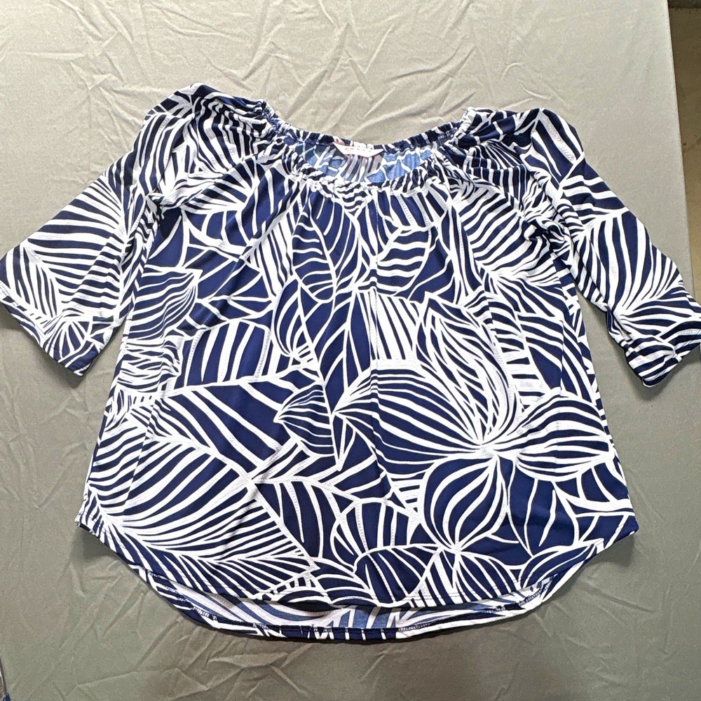 AMANA Womens L Blue White Floral Scoop Neck Pullover 3/4 Sleeve Blouse